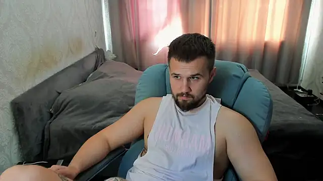 Vladik_b's Webcam Show
