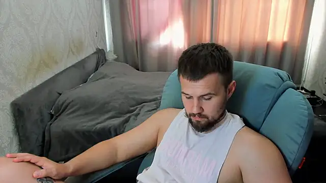 Vladik_b Webcam Show