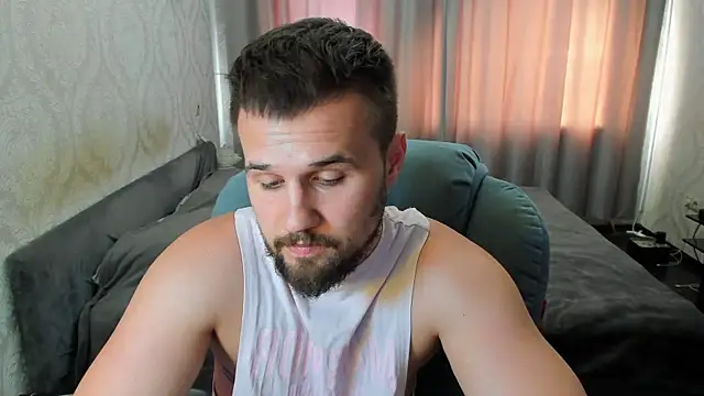 Vladik_b Шоу с уебкамера