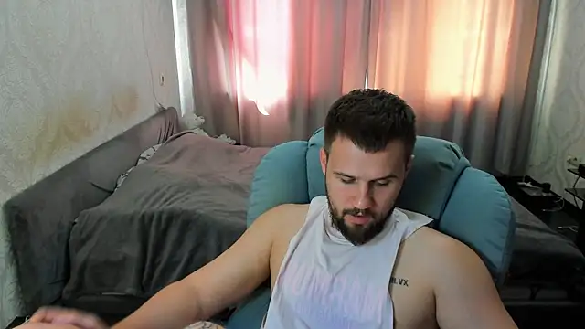 Vladik_b Pertunjukan Webcam
