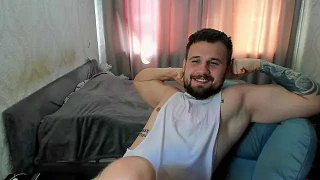 Vladik_b 网络视讯表演
