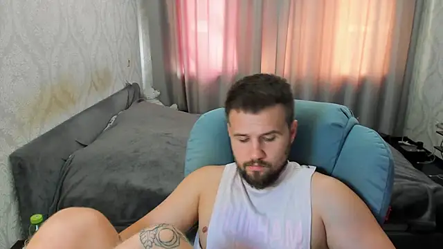 Vladik_b: вебкам-шоу