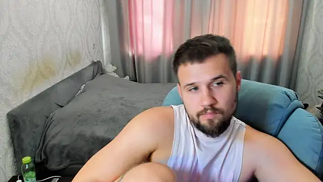 Vladik_b Pertunjukan Webcam