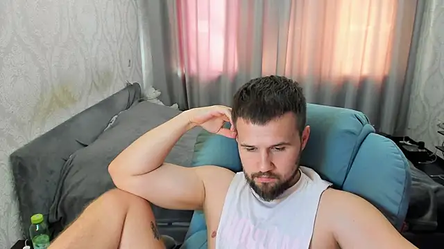 Vladik_b Шоу с уебкамера