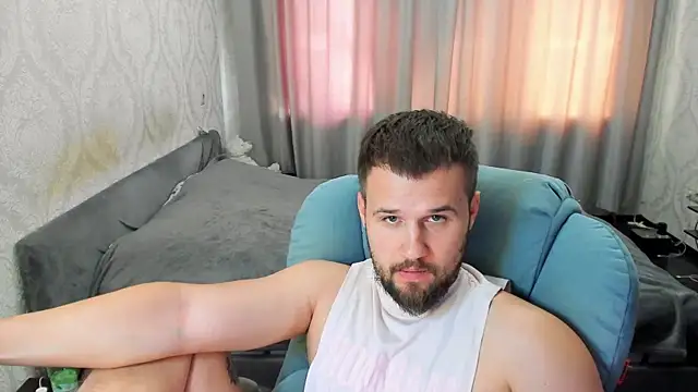 Vladik_bのウェブカメラショー