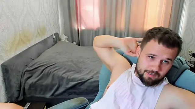Vladik_b Pertunjukan Webcam