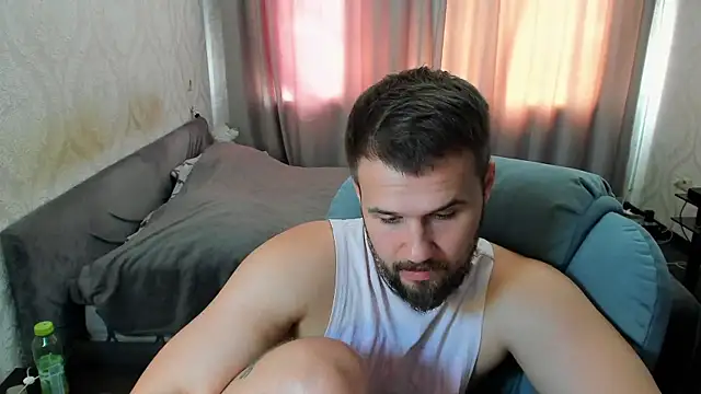 Show de Vladik_b na webcam