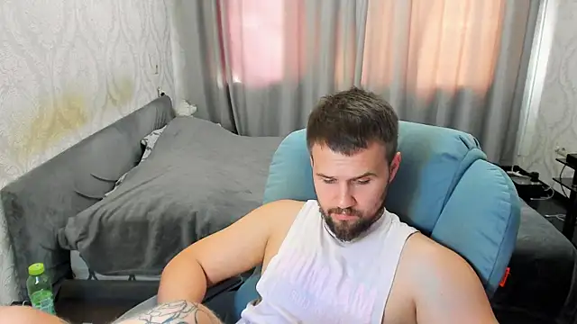 Vladik_b: вебкам-шоу