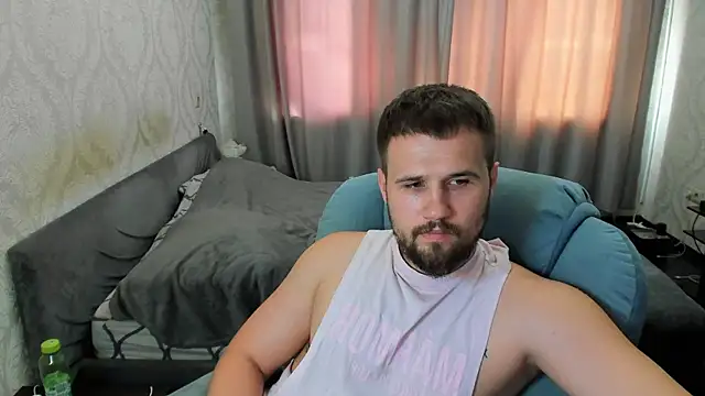 Vladik_b's Webcam Show