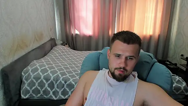 Vladik_b 在線直播表演