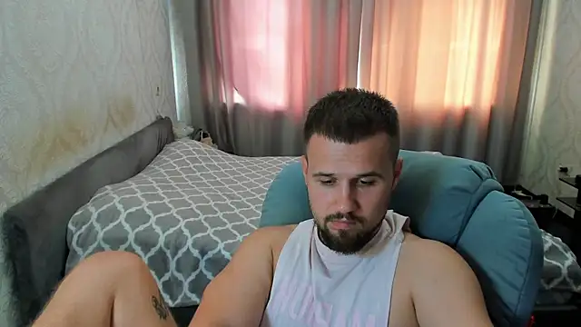 Show modela Vladik_b na web-kameri