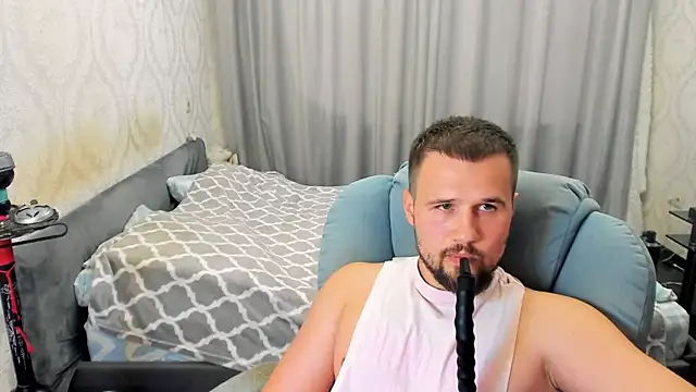 Vladik_b Adlı Modelin Web Kamerası Şovu