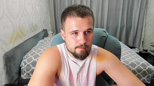 Vladik_b Adlı Modelin Web Kamerası Şovu