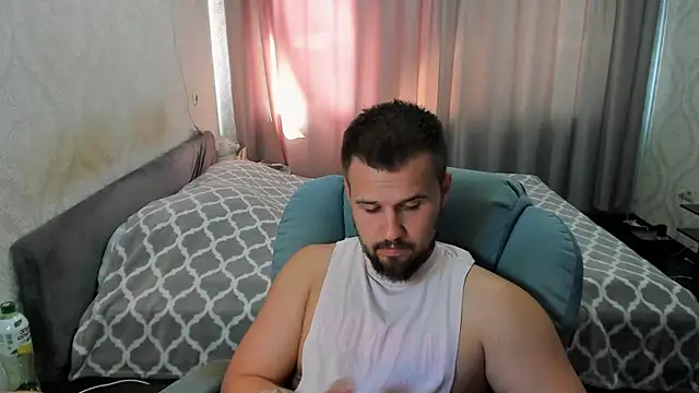 Vladik_b Adlı Modelin Web Kamerası Şovu