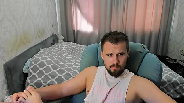 Vladik_bのウェブカメラショー