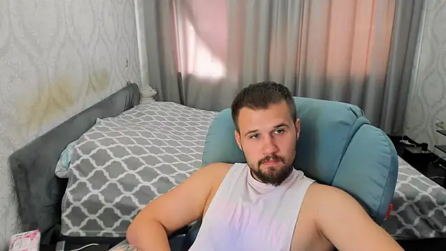 Vladik_b Webcam Show