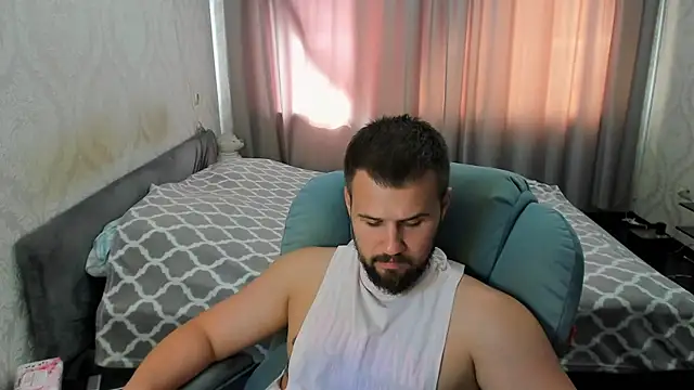 Vladik_b Webcam Show