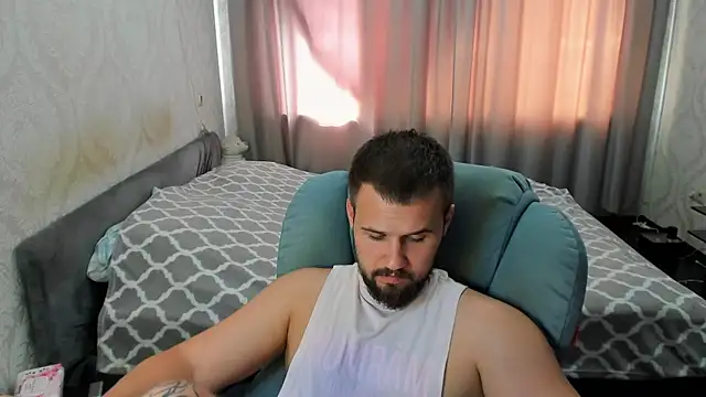 Vladik_b Webcamshow