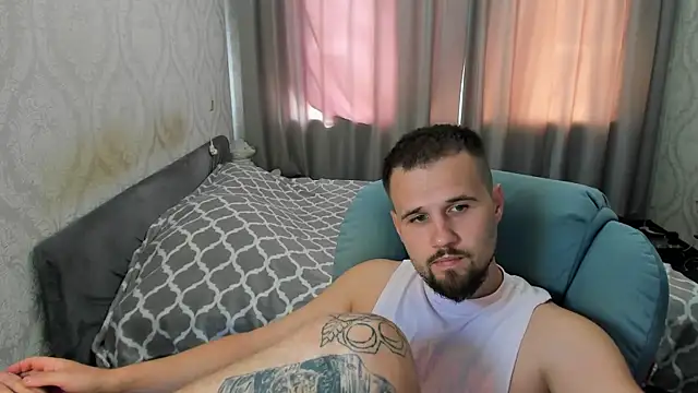 Vladik_b Pertunjukan Webcam