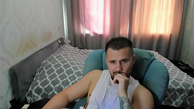 Vladik_b webcam show