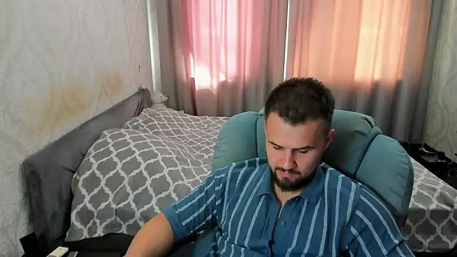 הופעת וובקאם של Vladik_b