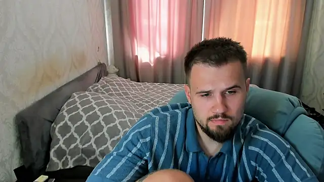 Vladik_b Adlı Modelin Web Kamerası Şovu