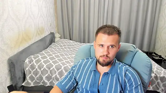 Vladik_b Webcam Show
