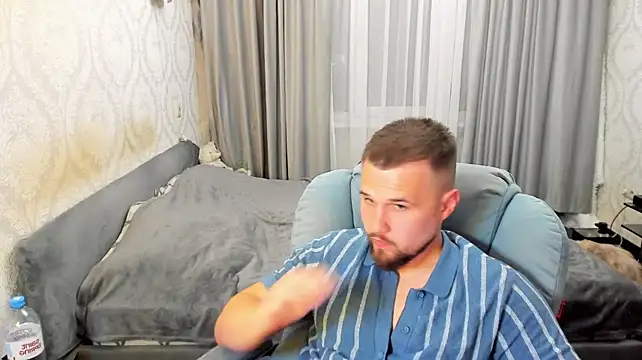 Vladik_b: вебкам-шоу