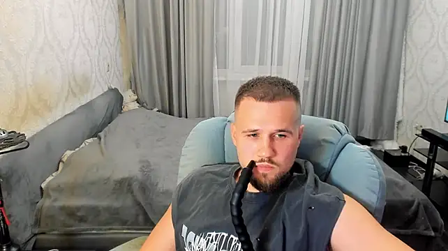 Vladik_b webkamerás műsora