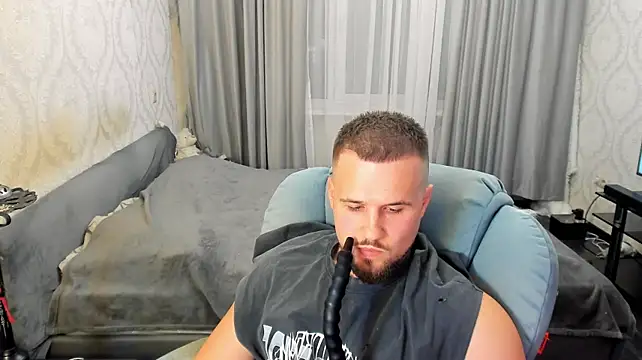 Show de Vladik_b na webcam
