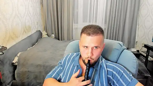 Vladik_b Шоу с уебкамера