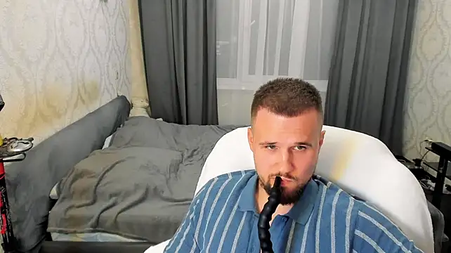 Vladik_b's Webcam Show