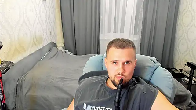 Vladik_b webcam show