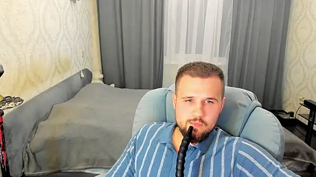 Pokazy przed kamerką – Vladik_b