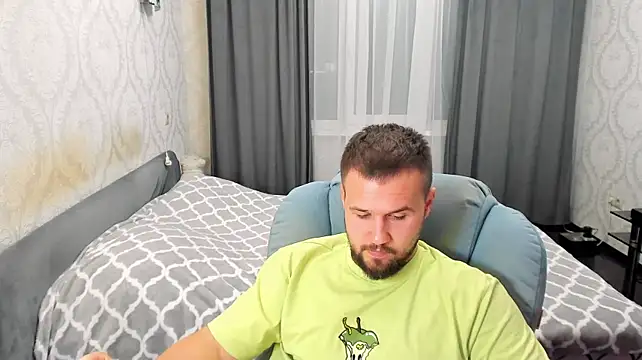 Vladik_b Webcam-Show