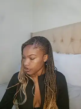 XXX chat uživo modela SATHIVA