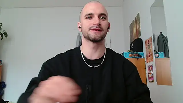 Show modela OskarBreno na web-kameri