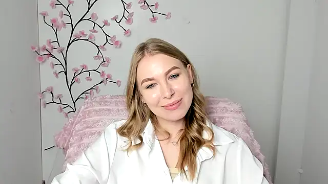 צ'אט XXX בשידור חי של Dana_flowers