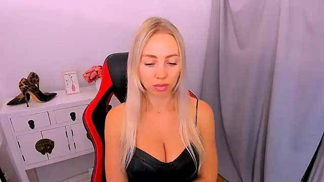 MargaritaRose live XXX chat
