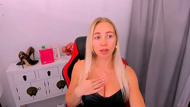 MargaritaRose Adlı Modelin Canlı XXX Sohbeti