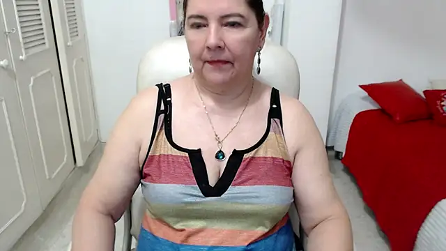 leonela_69's Live XXX Chat