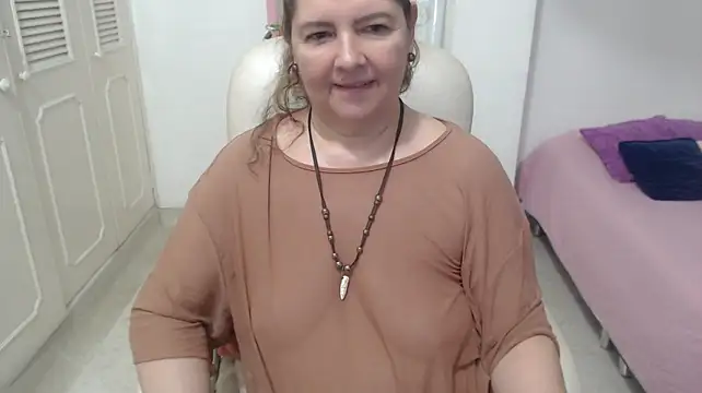 leonela_69 Chat XXX in diretta