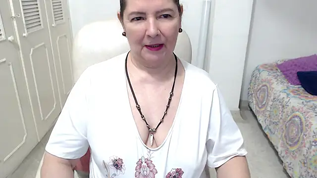 leonela_69's Live XXX Chat