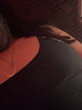 YaraQueen Live XXX-Chat