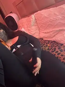 دردشة YaraQueen الجنسية المباشرة