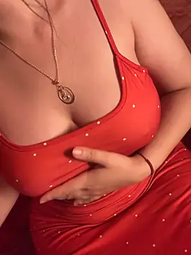 Yaraa7 Adlı Modelin Canlı XXX Sohbeti
