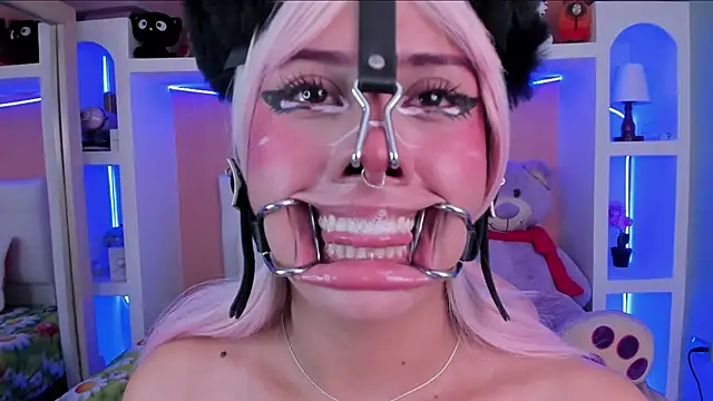 miss___megan's Webcam Show