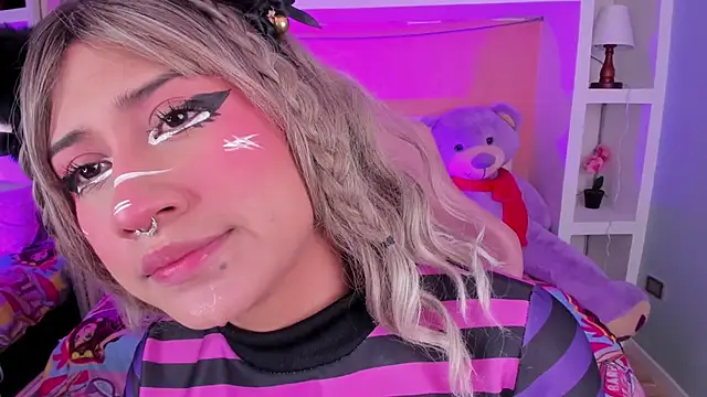 Pokazy przed kamerką – miss___megan