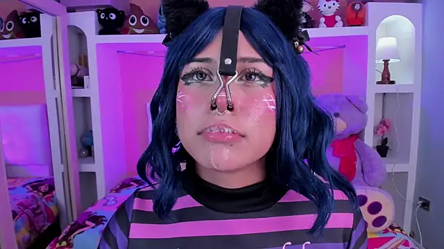 Pokazy przed kamerką – miss___megan