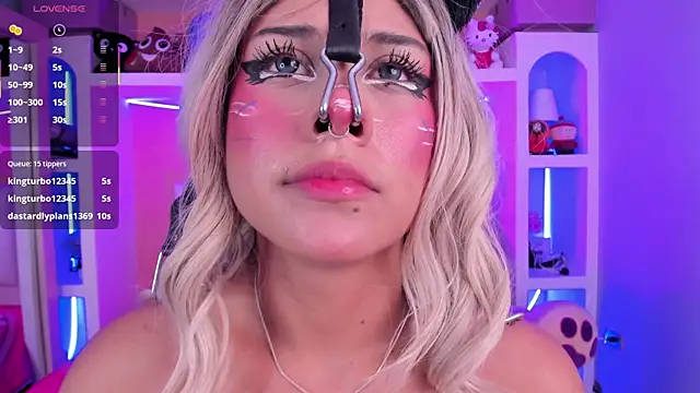 miss___megan Adlı Modelin Web Kamerası Şovu